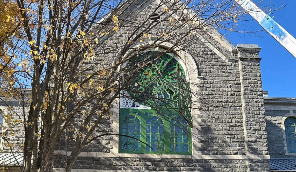 Restauration des rosaces de la cathédrale de Chicoutimi Menuiserie